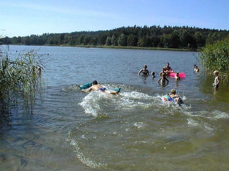 Finnhaussiedlung Am Garder See Lohmen  Buitenkant foto